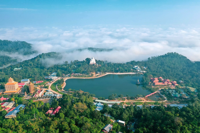 Núi Cấm An Giang - Khu du lịch đậm nét đẹp linh thiêng núi rừng